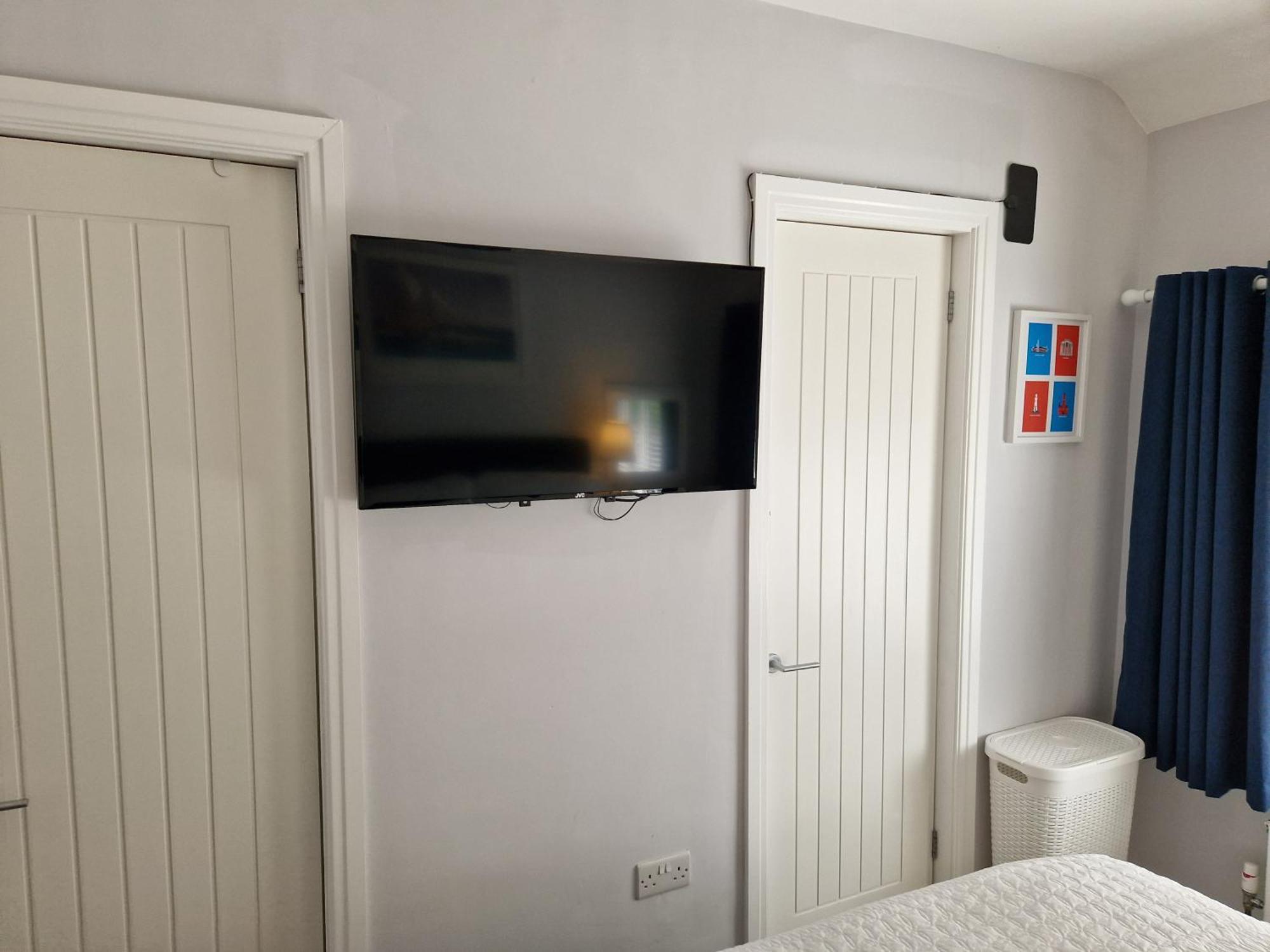 Room On Heath Park Cardiff Extérieur photo
